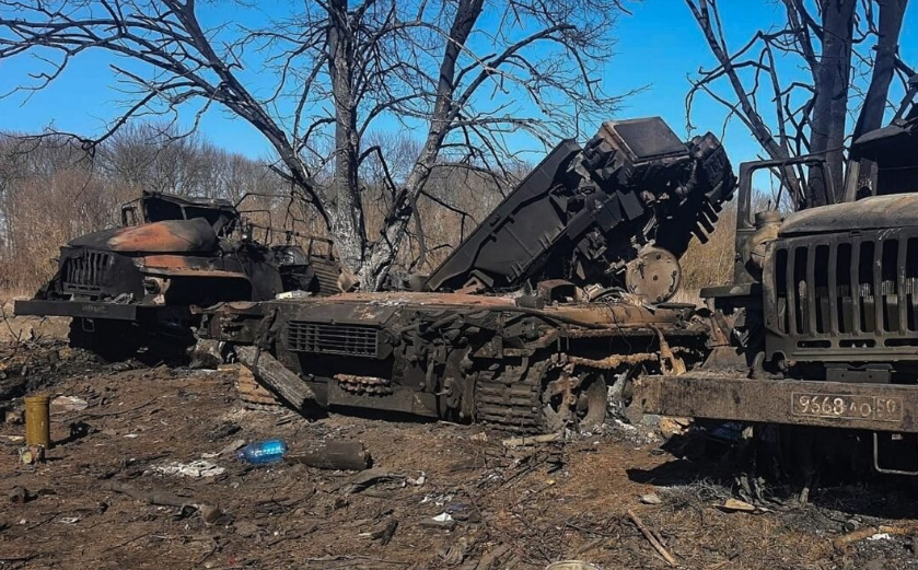 RUSSIAN TANK - DESTROYED